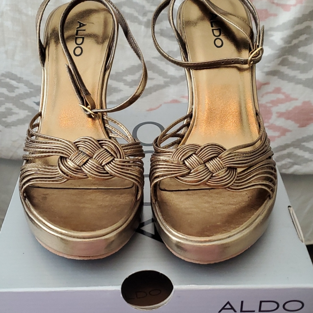 Aldo Elfgifu wedges